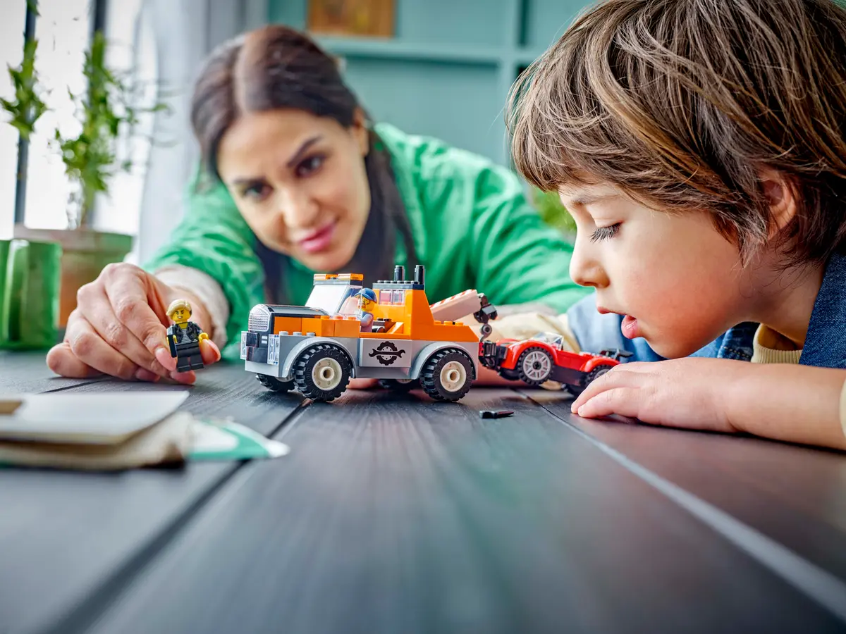 Конструктор Lego "Евакуатор і ремонт спортивних авто", 60435 5