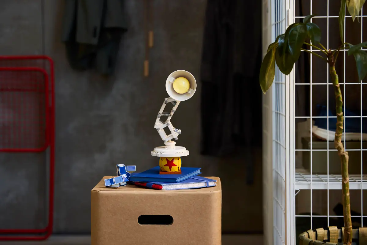 Конструктор Lego Ideas "Disney Pixar Luxo Jr.", 21357 10