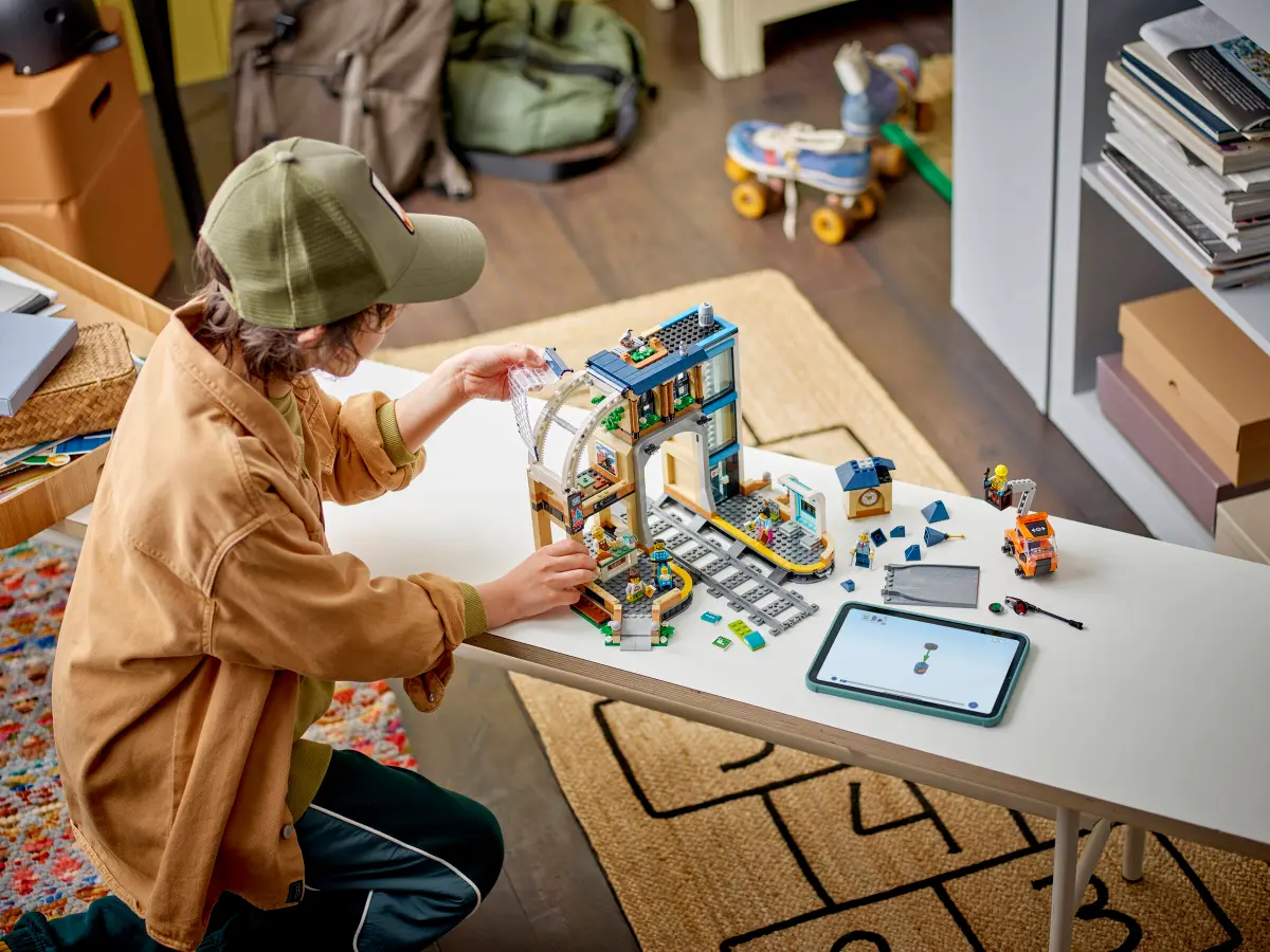 Конструктор Lego City "Центральний залізничний вокзал", 60469 6
