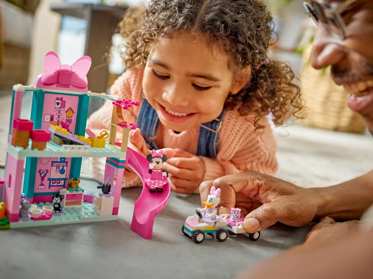 Конструктор Lego Disney "Отель Минни для домашних любимцев", 43274 7