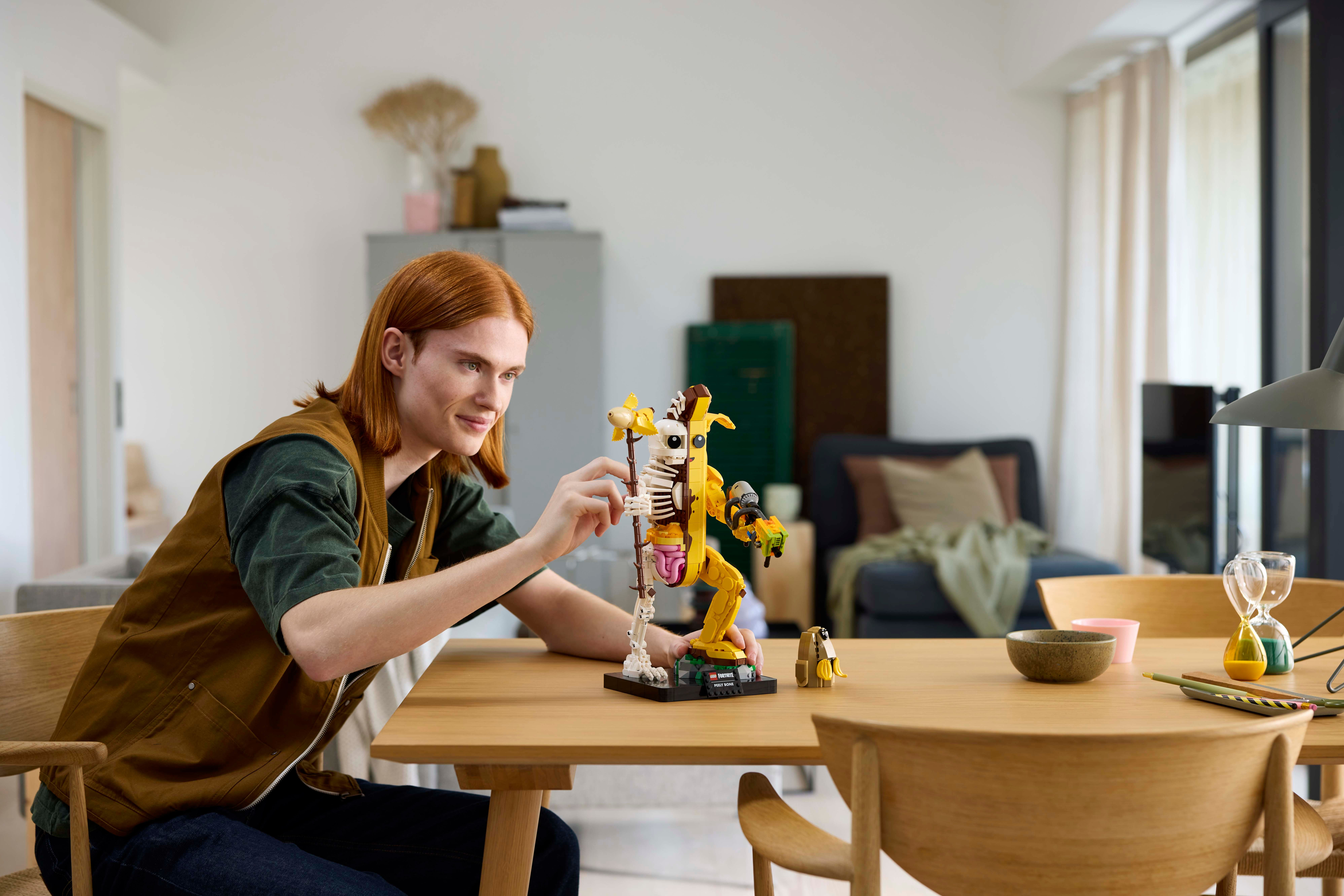 Конструктор Lego Fortnite "Peely Bone", 77072 6