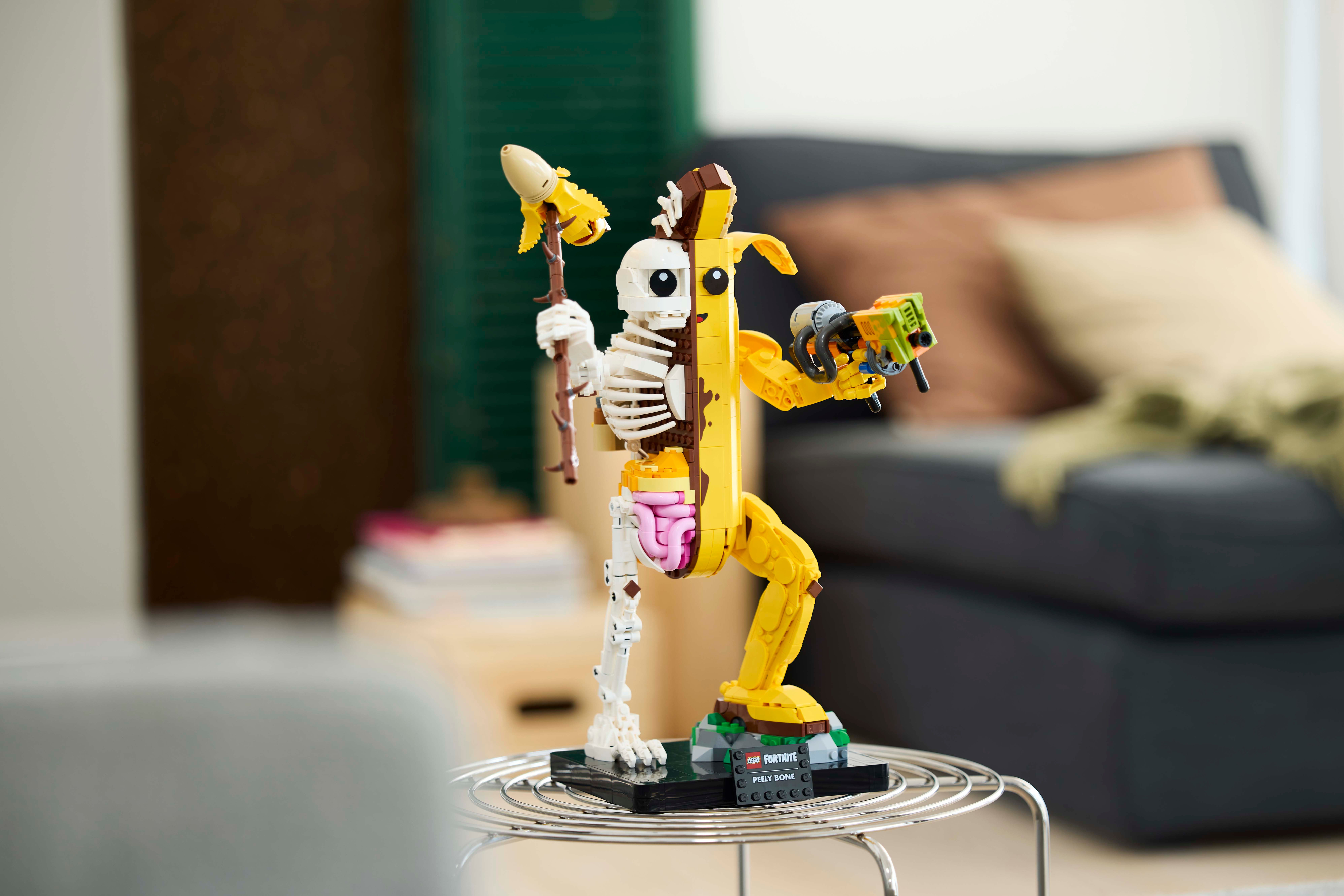Конструктор Lego Fortnite "Peely Bone", 77072 7