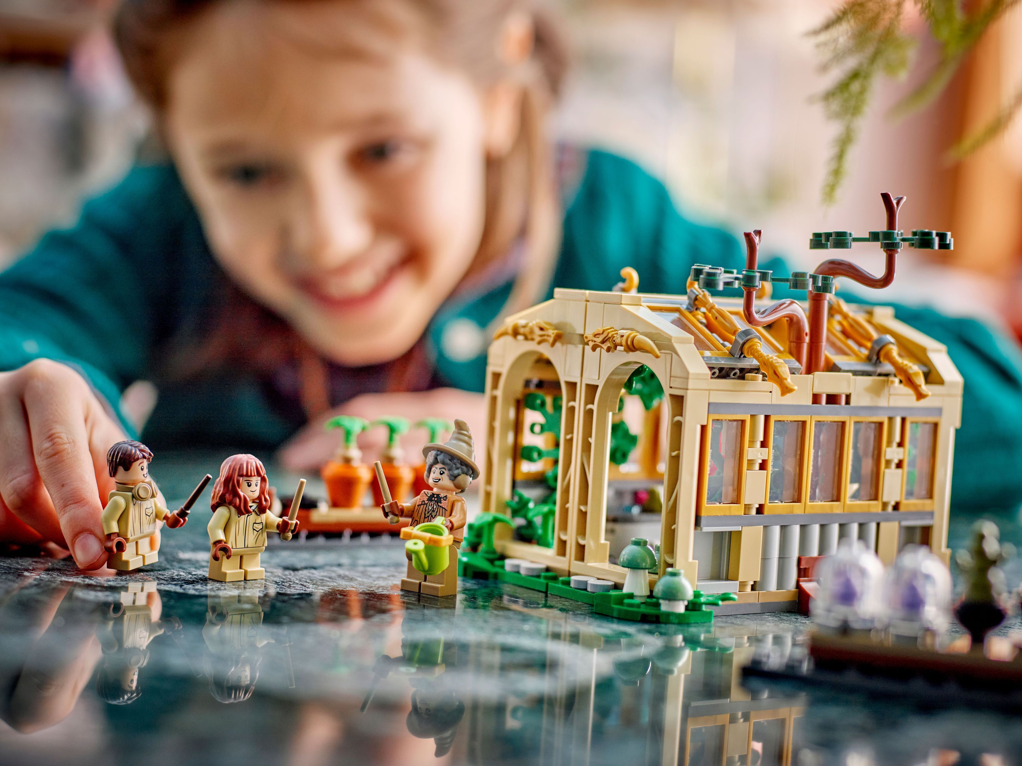 Конструктор Lego Harry Potter "Замок Гогвортс: урок гербології", 76445 7