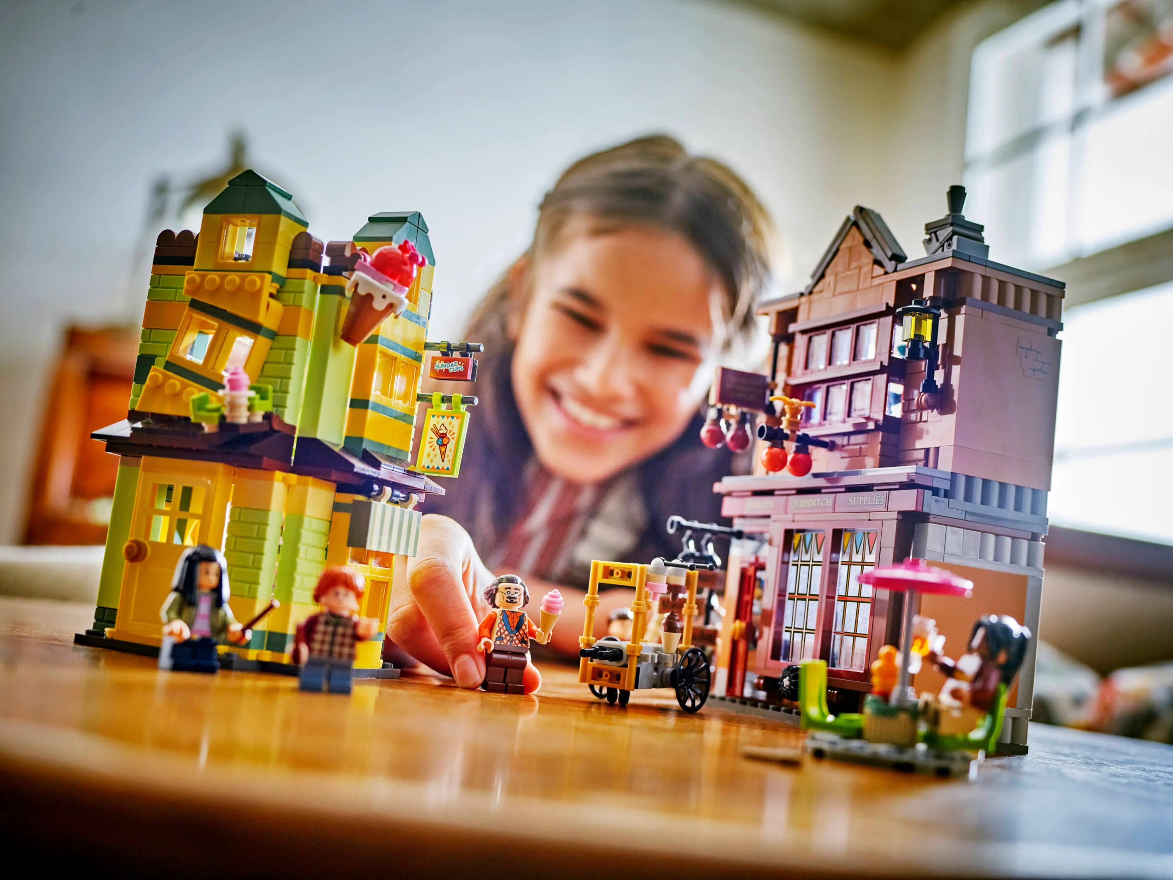 Конструктор Lego Harry Potter "Якісні товари для квідичу і кафе з морозивом", 76452 10