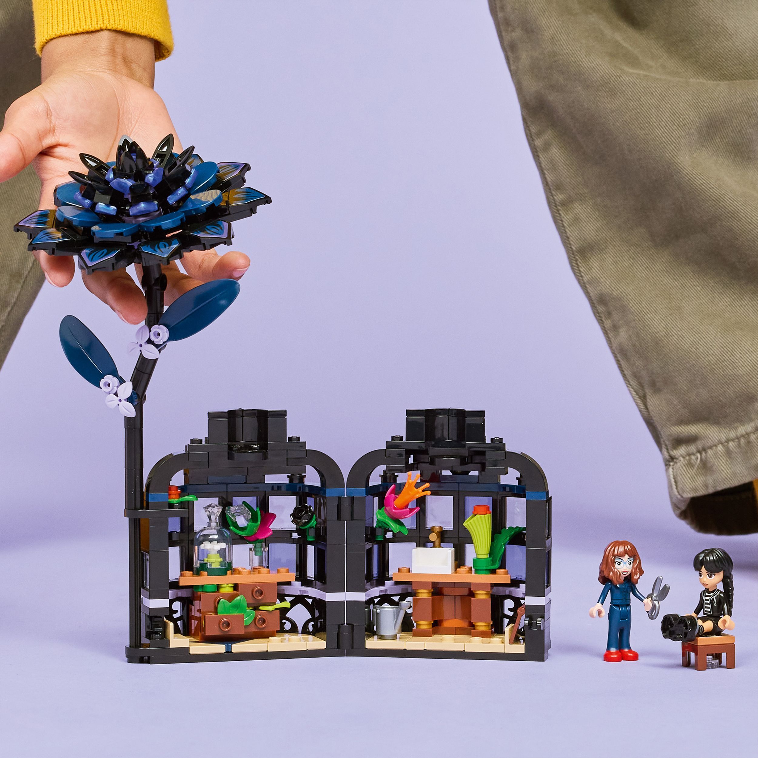 Конструктор Lego Wednesday "Квітка чорної жоржини", 76784 7