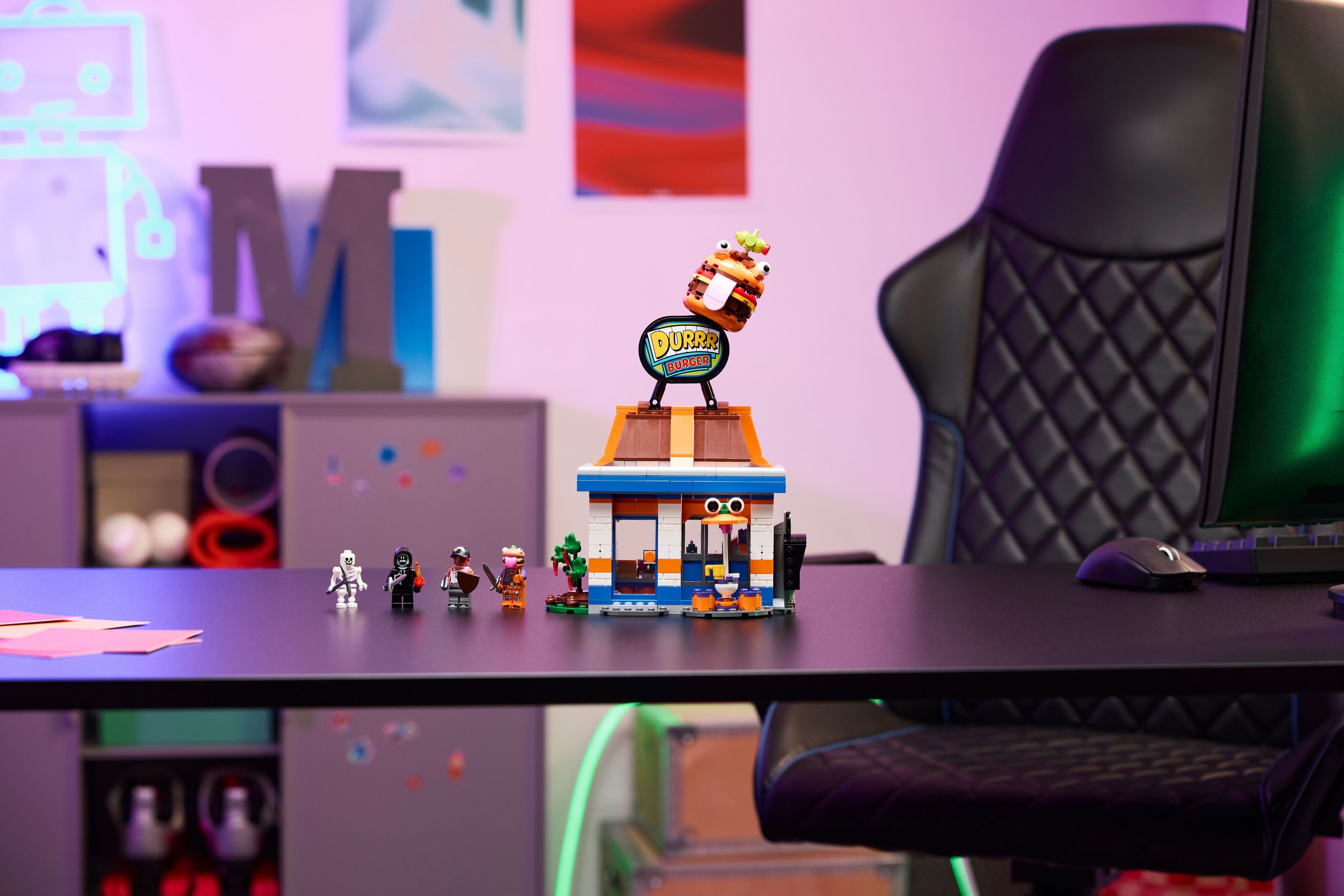Конструктор Lego Fortnite "Durrr Burger ресторан", 77076 7