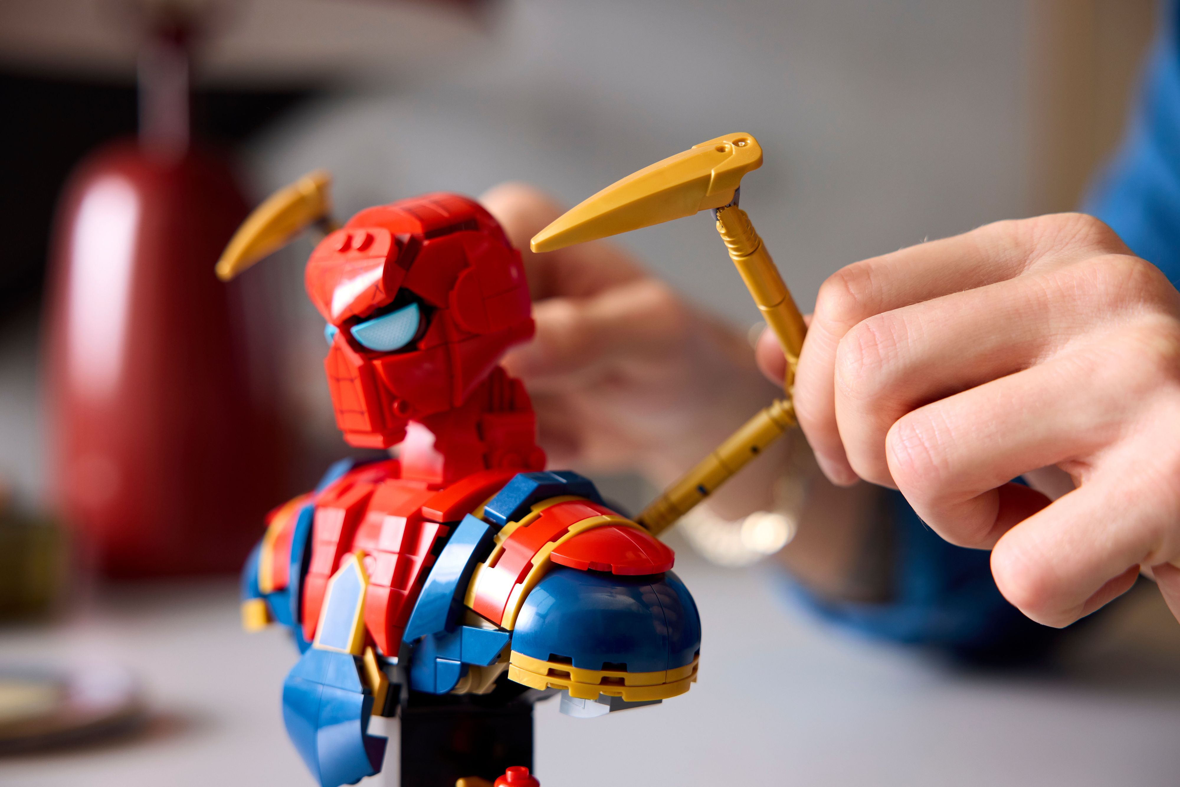Конструктор Lego Marvel "Погруддя Залізної Людини-Павука", 76326 5