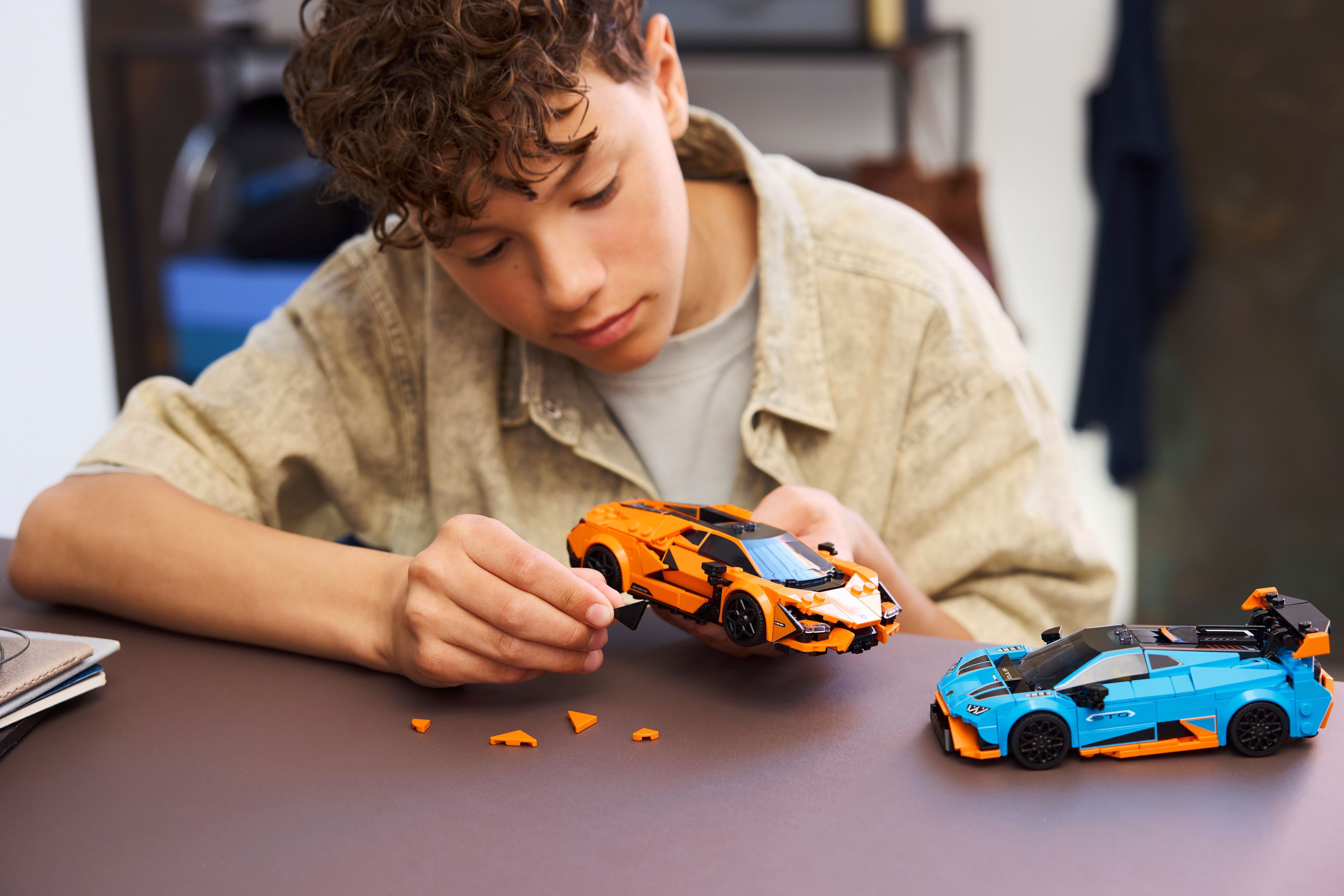 Конструктор Lego Speed Champions "Lamborghini Revuelto та Huracán STO", 77238 3
