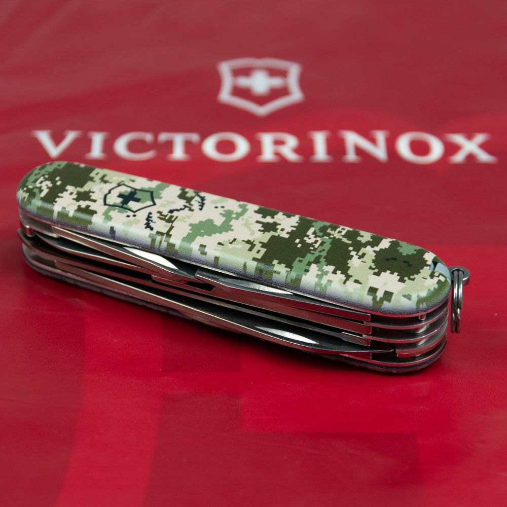 Нож Victorinox Huntsman Army 91мм/15функ /Піксель Vx13713.3_W3940p 2