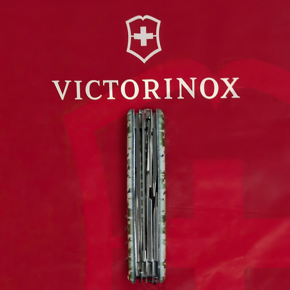 Нож Victorinox Huntsman Army 91мм/15функ /Піксель Vx13713.3_W3940p 6
