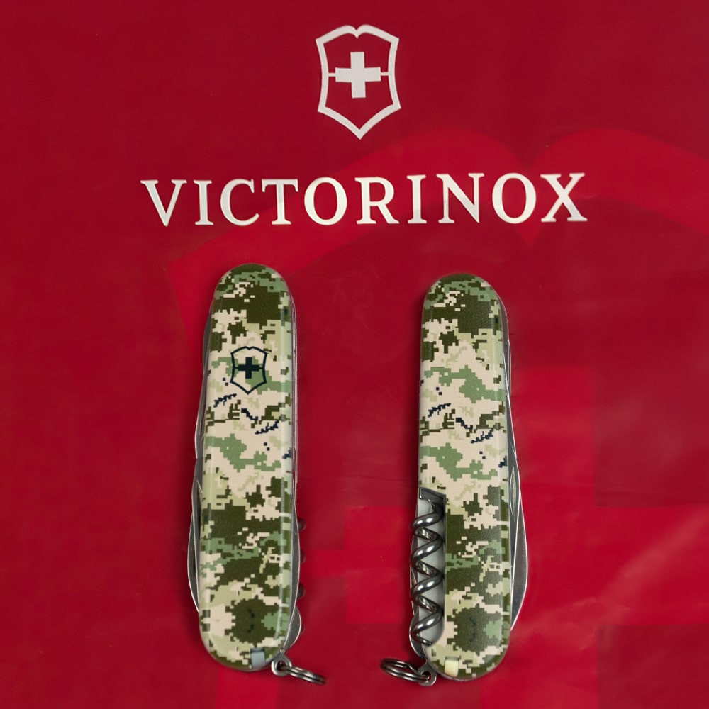 Нож Victorinox Huntsman Army 91мм/15функ /Піксель Vx13713.3_W3940p 10