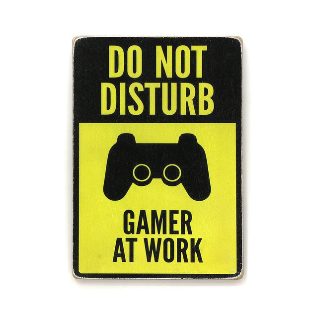 Постер не disturb. Gamer при работе. Yellow and black, pvh0014