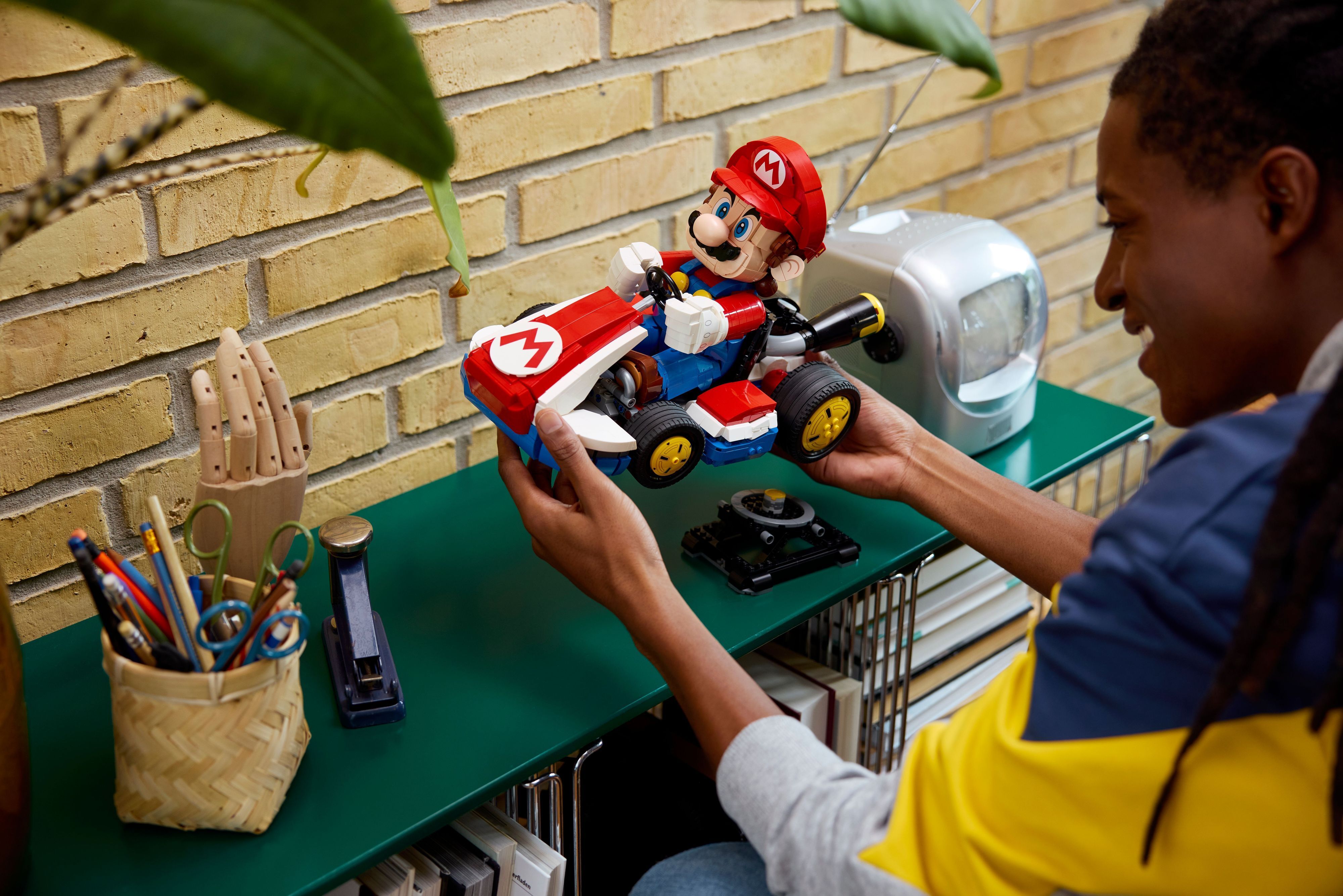 Конструктор Lego Super Mario "Mario Kart™: Mario і Standard Kart", 72037 8