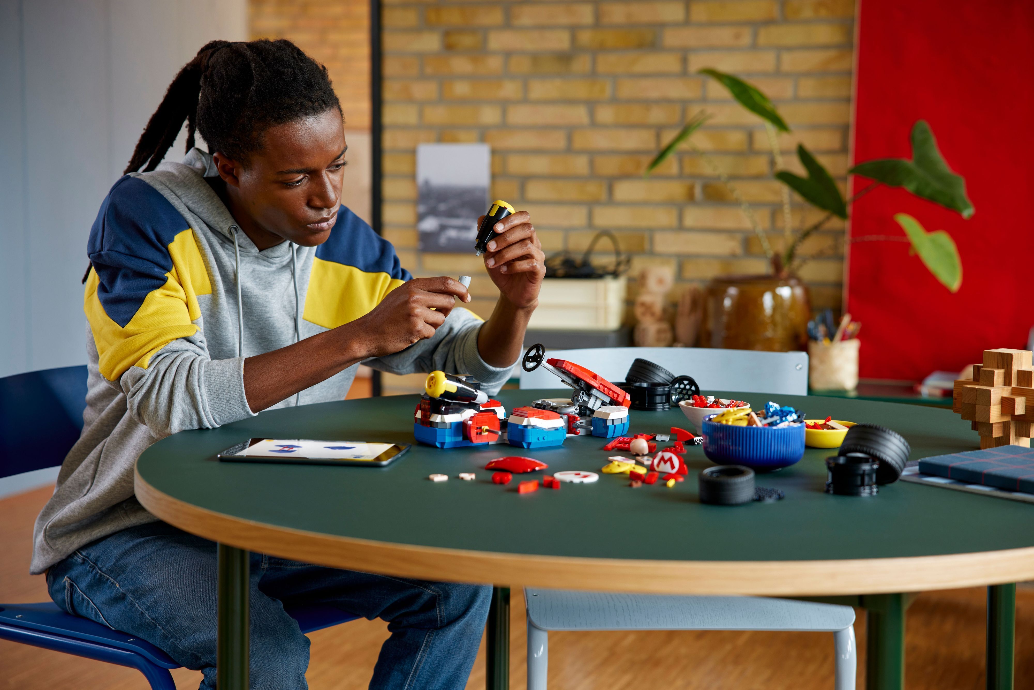 Конструктор Lego Super Mario "Mario Kart™: Mario і Standard Kart", 72037 14