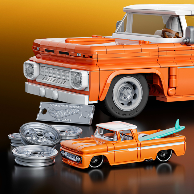 Коллекционная машинка-конструктор "Chevy" серии Elite Mattel Brick Shop, JFT20 3