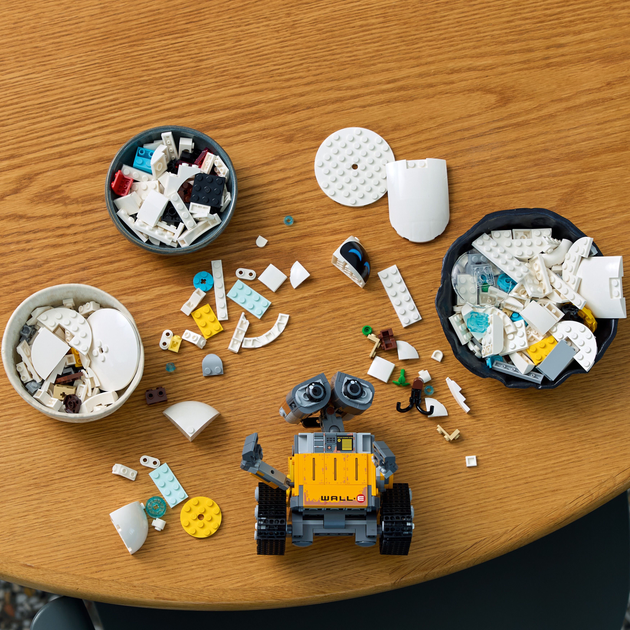 Конструктор Lego Disney "ВОЛЛ·И и Ева", 43279 2