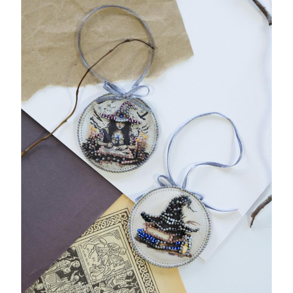 Набір для вишивання бісером інтер`єрної прикраси на натуральному художньому холсті "Зачарую", ABT-040