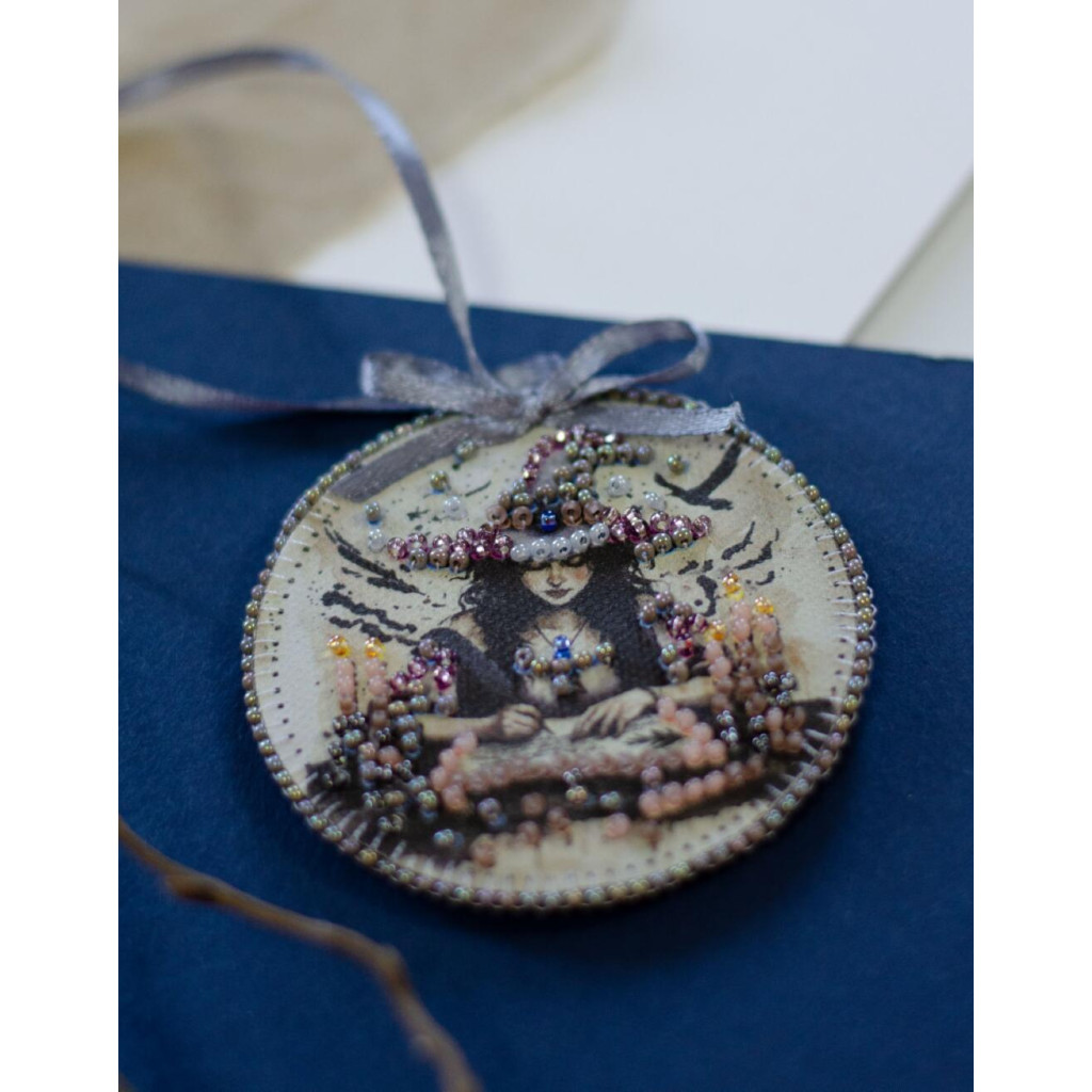 Набір для вишивання бісером інтер`єрної прикраси на натуральному художньому холсті "Зачарую", ABT-040 1