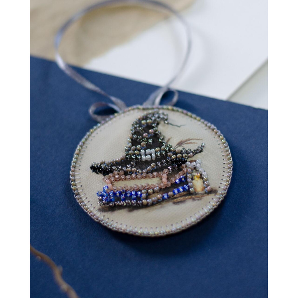 Набір для вишивання бісером інтер`єрної прикраси на натуральному художньому холсті "Зачарую", ABT-040 2