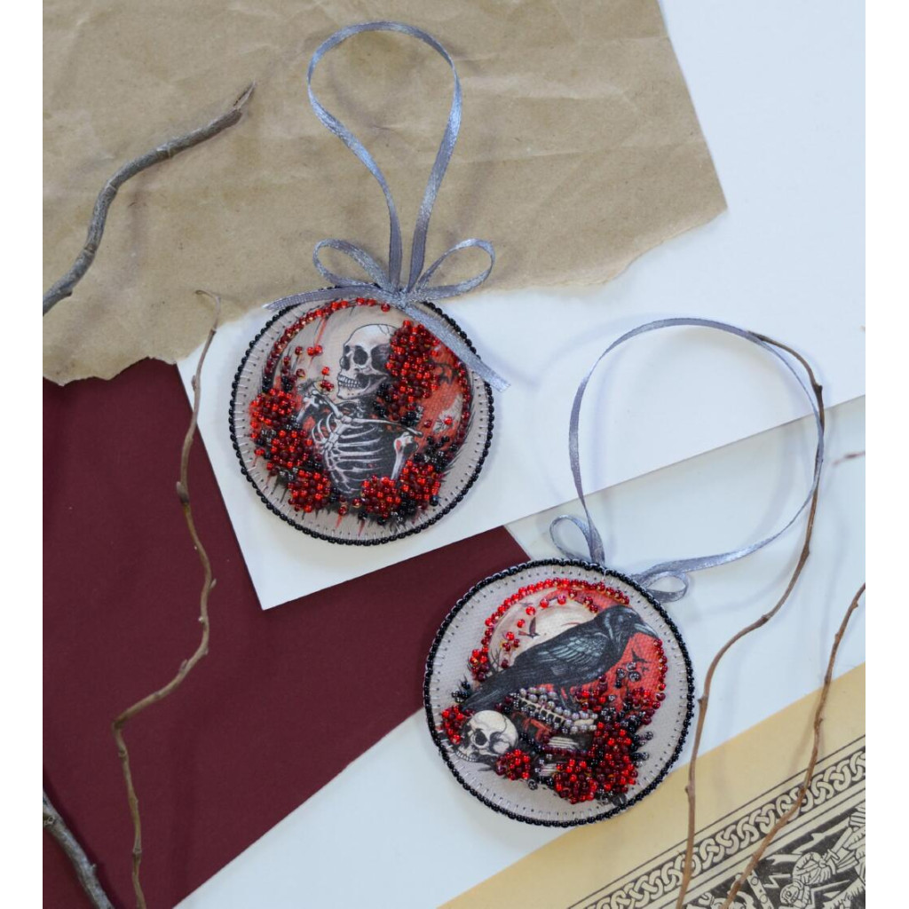 Набір для вишивання бісером інтер`єрної прикраси на натуральному художньому холсті "Моторошна краса", ABT-038