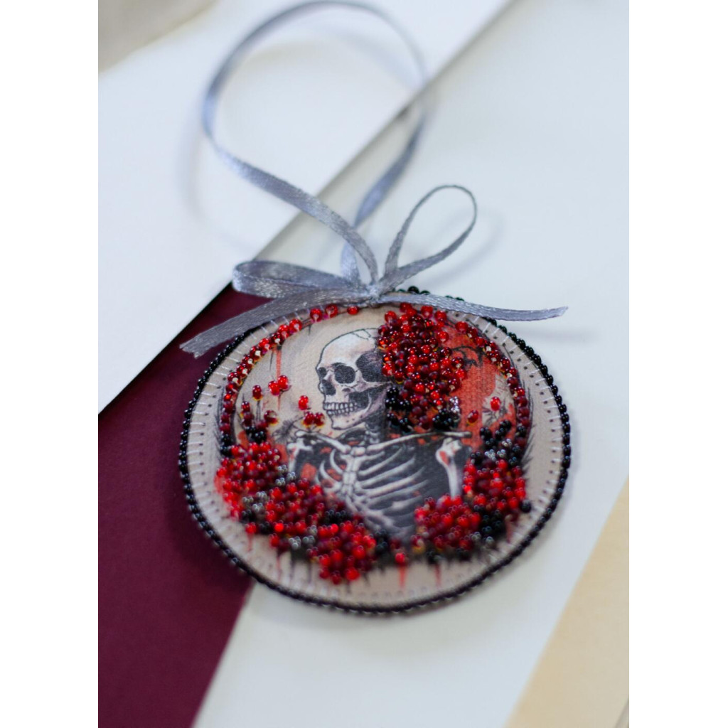 Набір для вишивання бісером інтер`єрної прикраси на натуральному художньому холсті "Моторошна краса", ABT-038 1