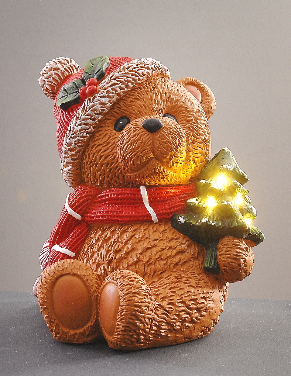 Прикраса сувенірна, декоративна статуетка "Ведмедик з ялинкою з LED світлом" 29 см, 20708, ТМ "A&G"