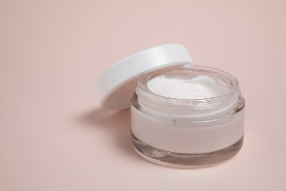 Крем для обличчя в магазині Акварель