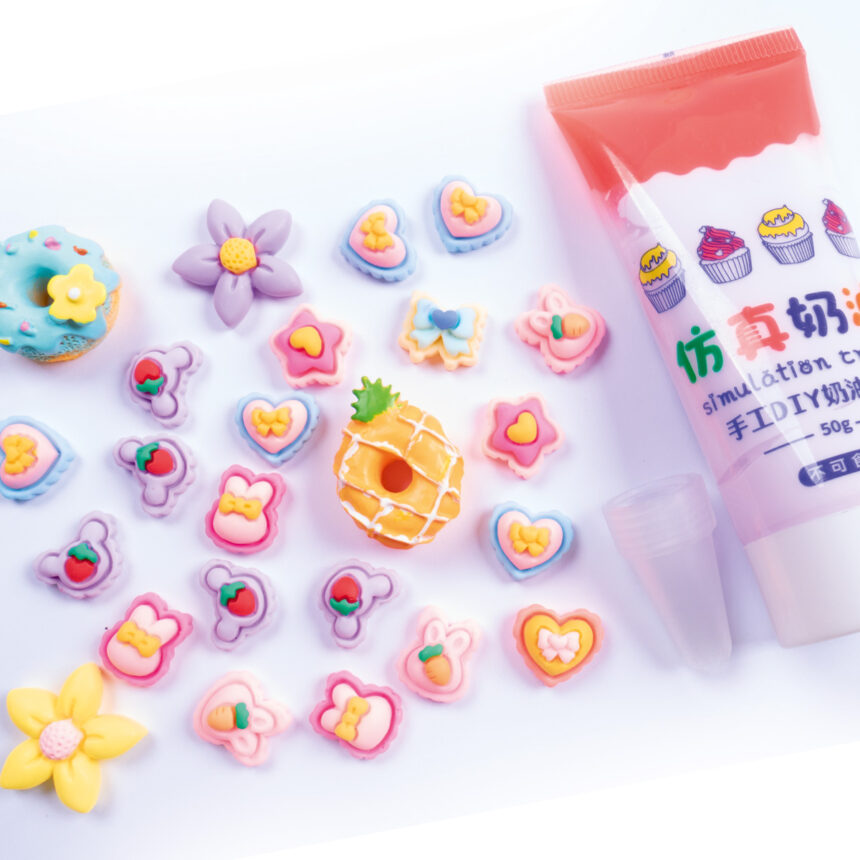 Набір для творчості "Клей з кабашонами. Сердечка мікс",  VT4600-04 1