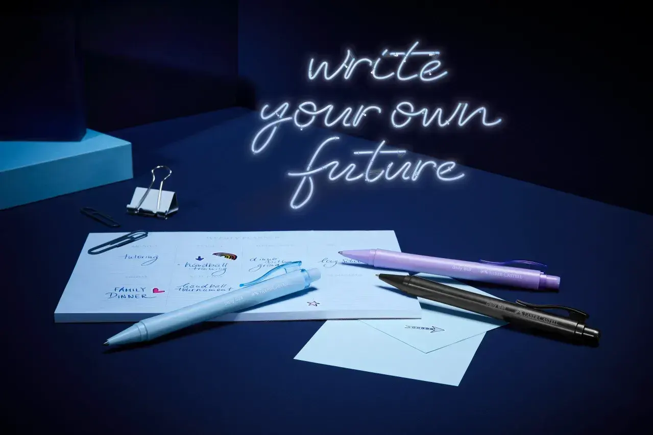 Ручка кулькова Daily Ball ХВ корпус Sky Blue автоматична, 140689 Faber-Castell 2