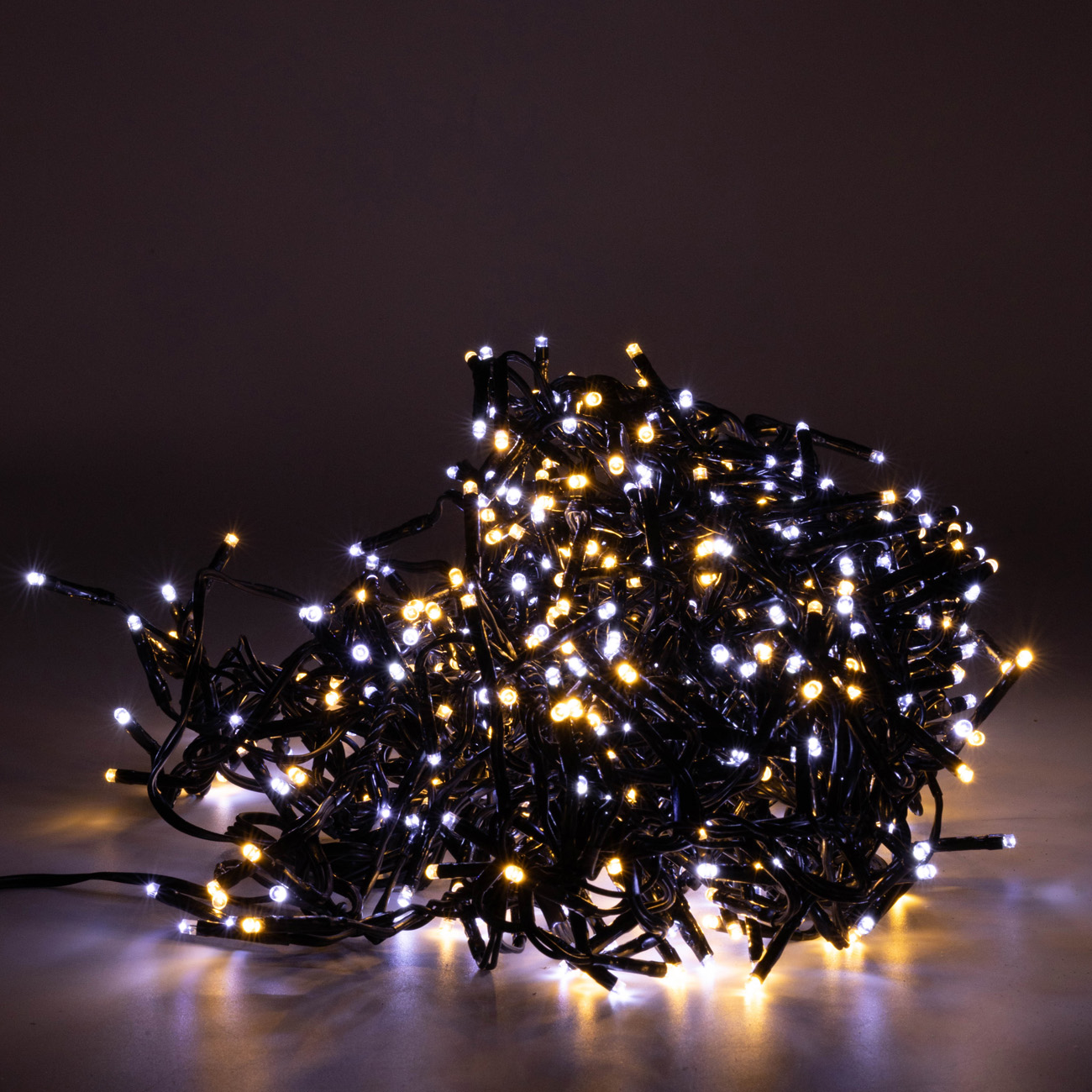 Гирлянда светодиодная подвина LED Кластер 1800 ламп, 9 м, черная проволока, 11802 ТМ "Floristik" 1