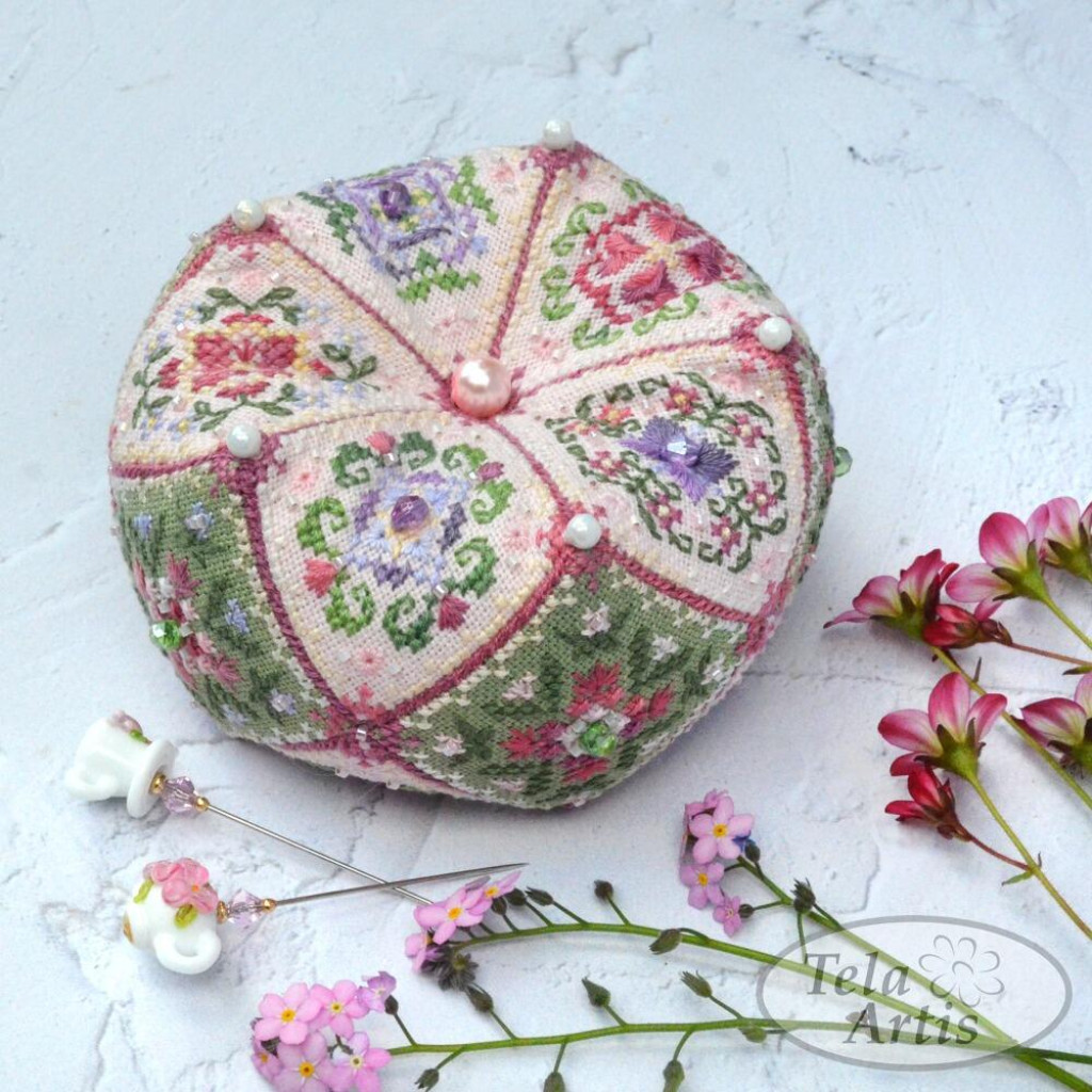 Набор для вышивания крестиком Х-371 "Цветущая бискорня из 15 частей" 9*9*5 см, TelaArtis