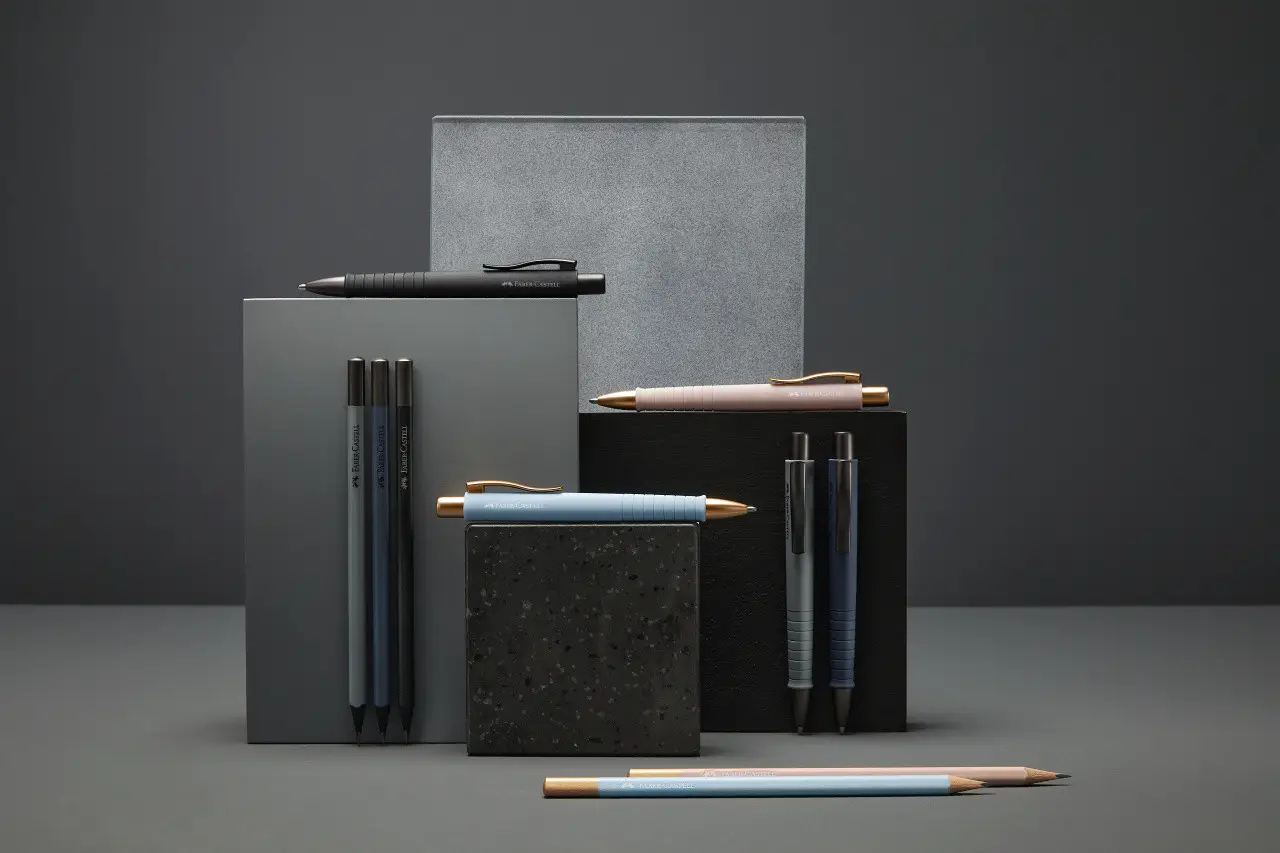 Карандаш чернографитный B трехгранный Urban Navy Blue, 112189 Faber-Castell 2