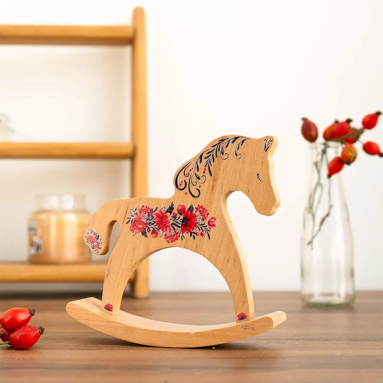 Лошадка-качалка деревянная «Цветы» (лакированная) 1