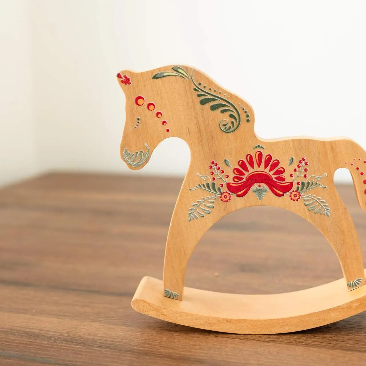 Лошадка-качалка деревянная «Петриковка» (лакированная) 3
