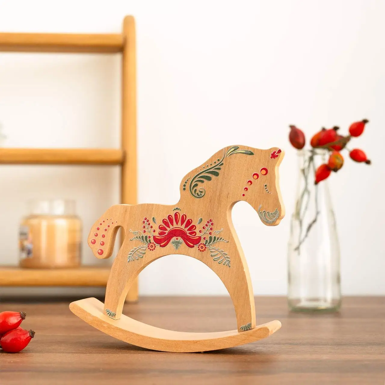 Лошадка-качалка деревянная «Петриковка» (лакированная) 2