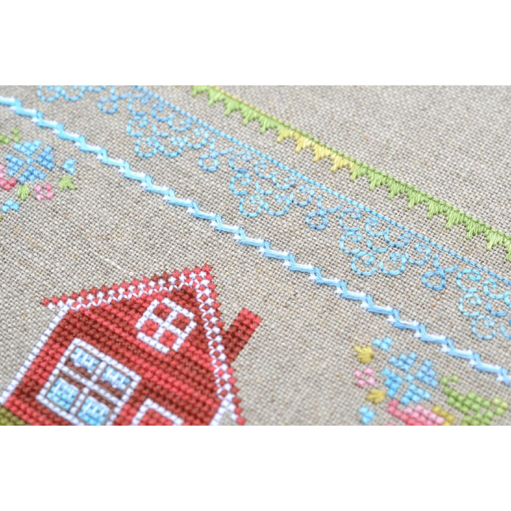 Набор для вышивания крестиком Х-028 "На лугу" 13,5*13,5 см, TelaArtis 2