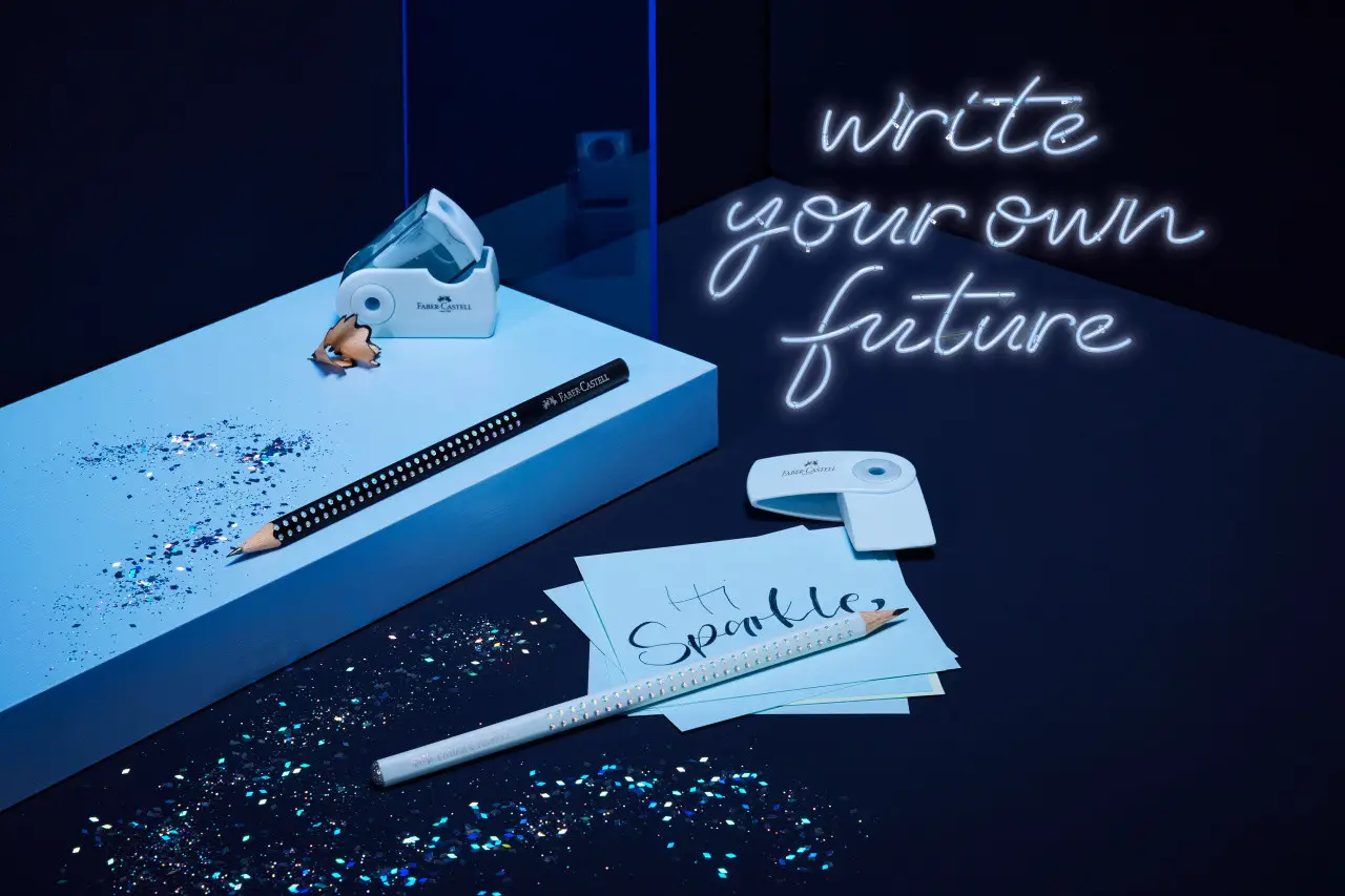 Набор чернографитный 4 предм. (карандаш Grip sparkle sky blue(2 шт.)+ластик+точилка), 218471 Faber-Castell 6