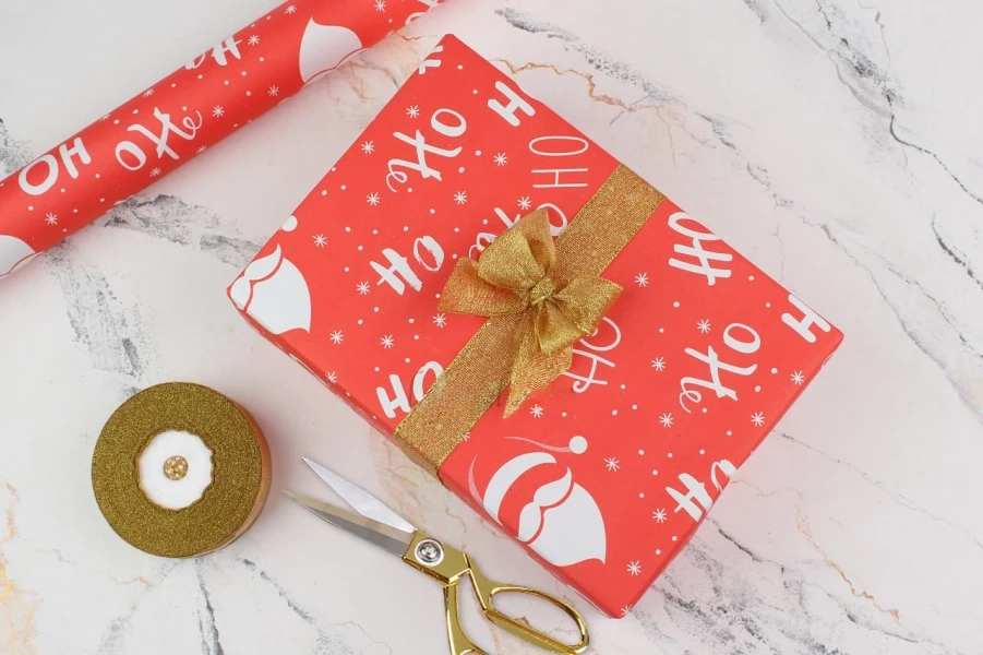 Папір пакувальний "НО-НО" червоний, новорічний, 0,7 м*8м, 255-5911