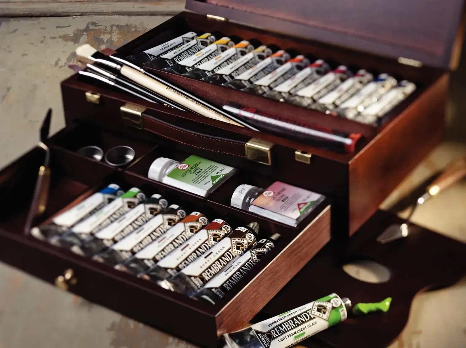 Набір акрилових фарб Rembrandt MASTER, 20 туб фарб+пензлі+допоміжні матеріали, карт. коробка, Royal Talens 9