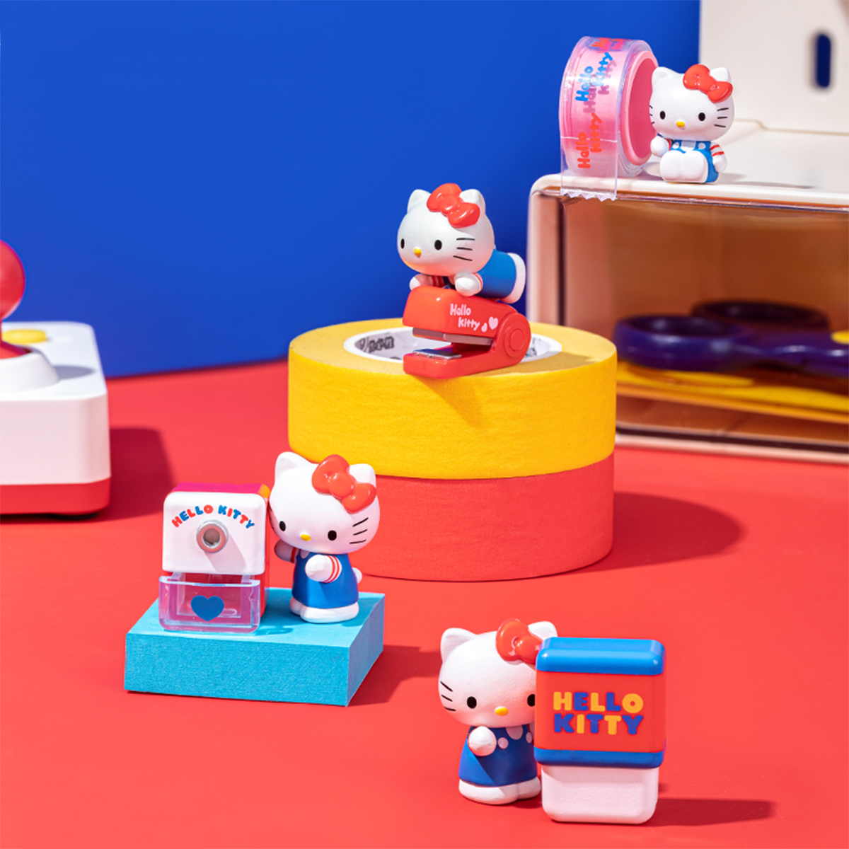 Фигурка-сюрприз Pop Top HELLO KITTY – Канцелярские Истории (в асс.), 25WH-005 4