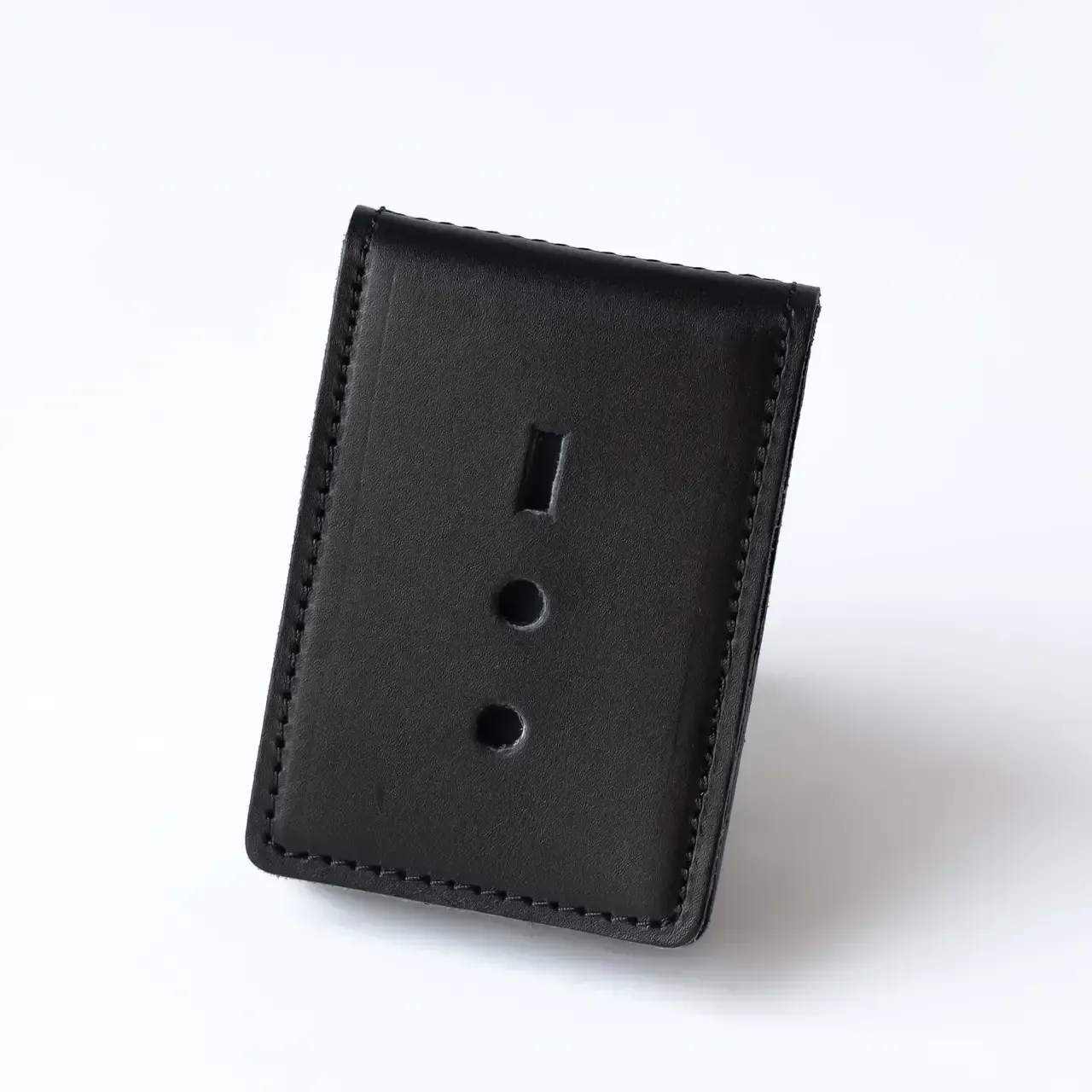 Обкладинка Національна поліція з місцем під жетон (чорна, срібне тиснення) 1