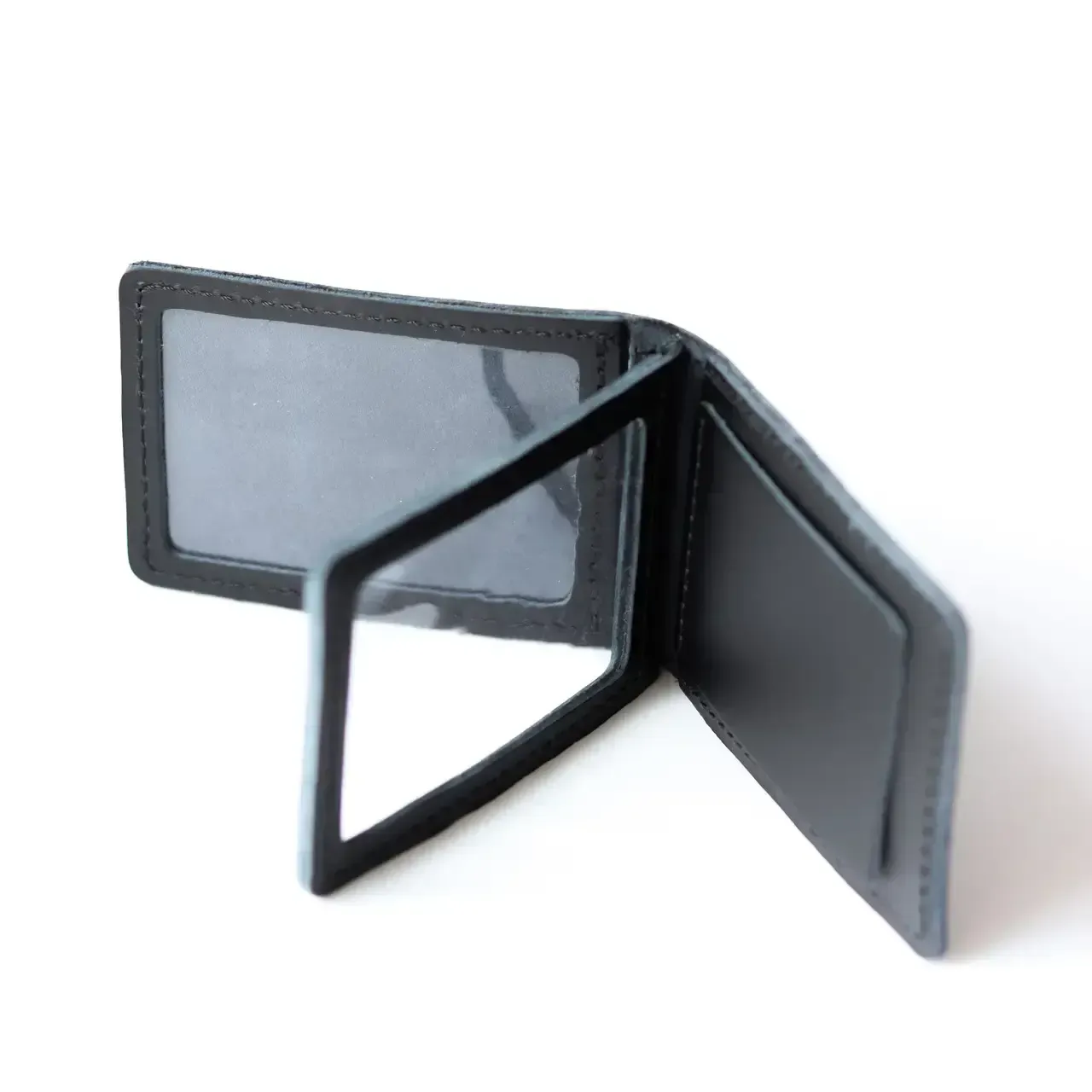 Обкладинка Національна поліція з місцем під жетон (чорна, срібне тиснення) 2