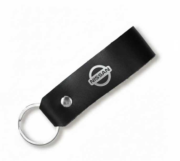 Брелок-петля для авто NISSAN (черный, серебряное тиснение)