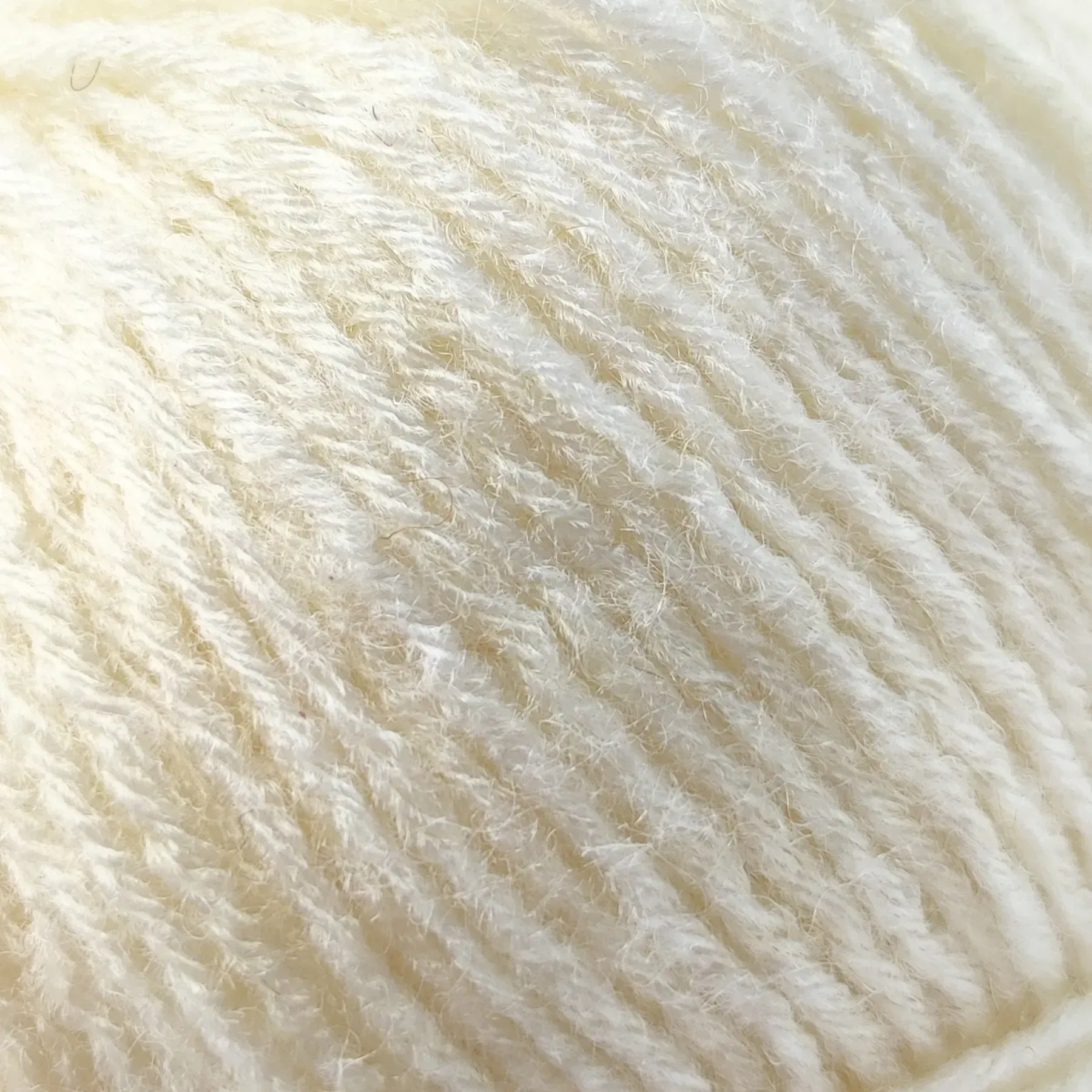 Пряжа Bambino Lux Wool/Бамбино Люкс Ул, молочный, 70018, Etrofil 1