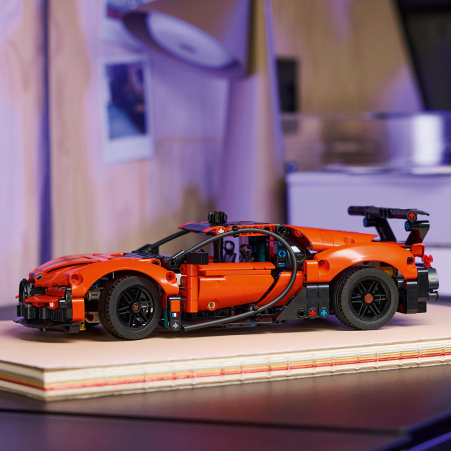 Конструктор Lego Technic "Гиперкар Bugatti Chiron Pur Sport", 42222 2