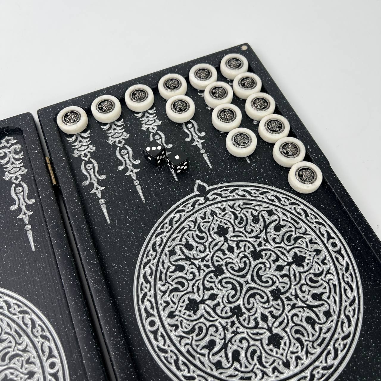 Нарды из акрилового камня "Лев" 37*18 см, 190661 8