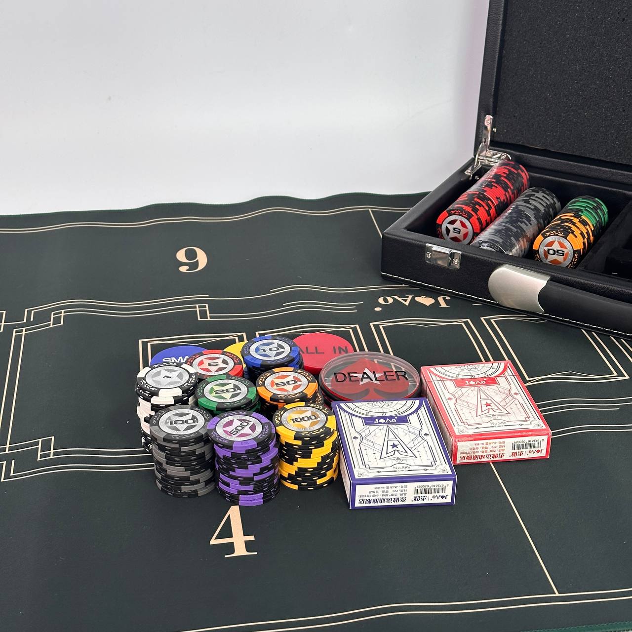 Покерный набор на 300 фишек, 777001 2