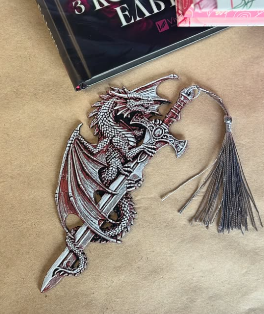 Закладка для книг "Dragon*Sword red"