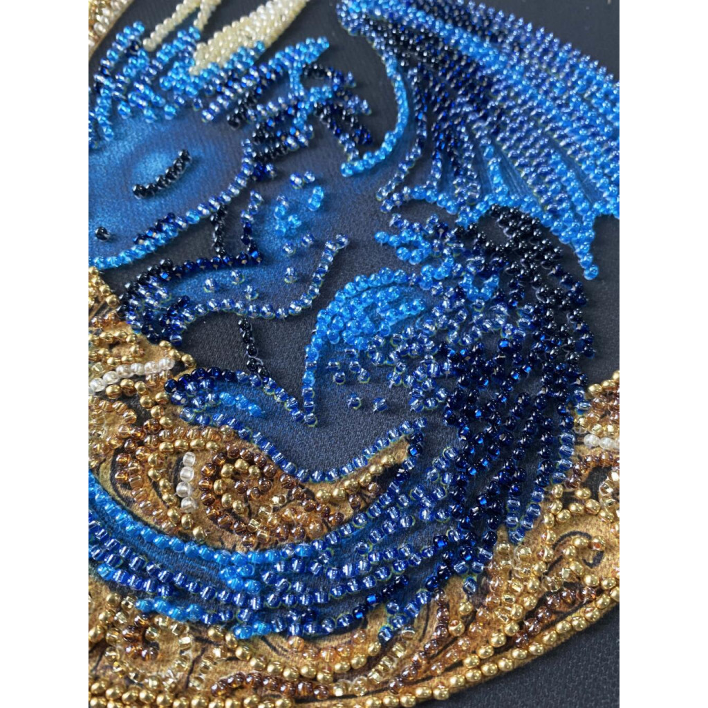 Набор-миди для вышивки бисером на натуральном художественном холсте "Малыш из ночных легенд", AMB-130 1