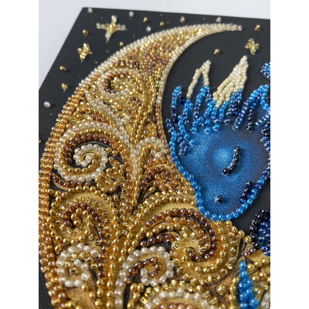 Набор-миди для вышивки бисером на натуральном художественном холсте "Малыш из ночных легенд", AMB-130 4